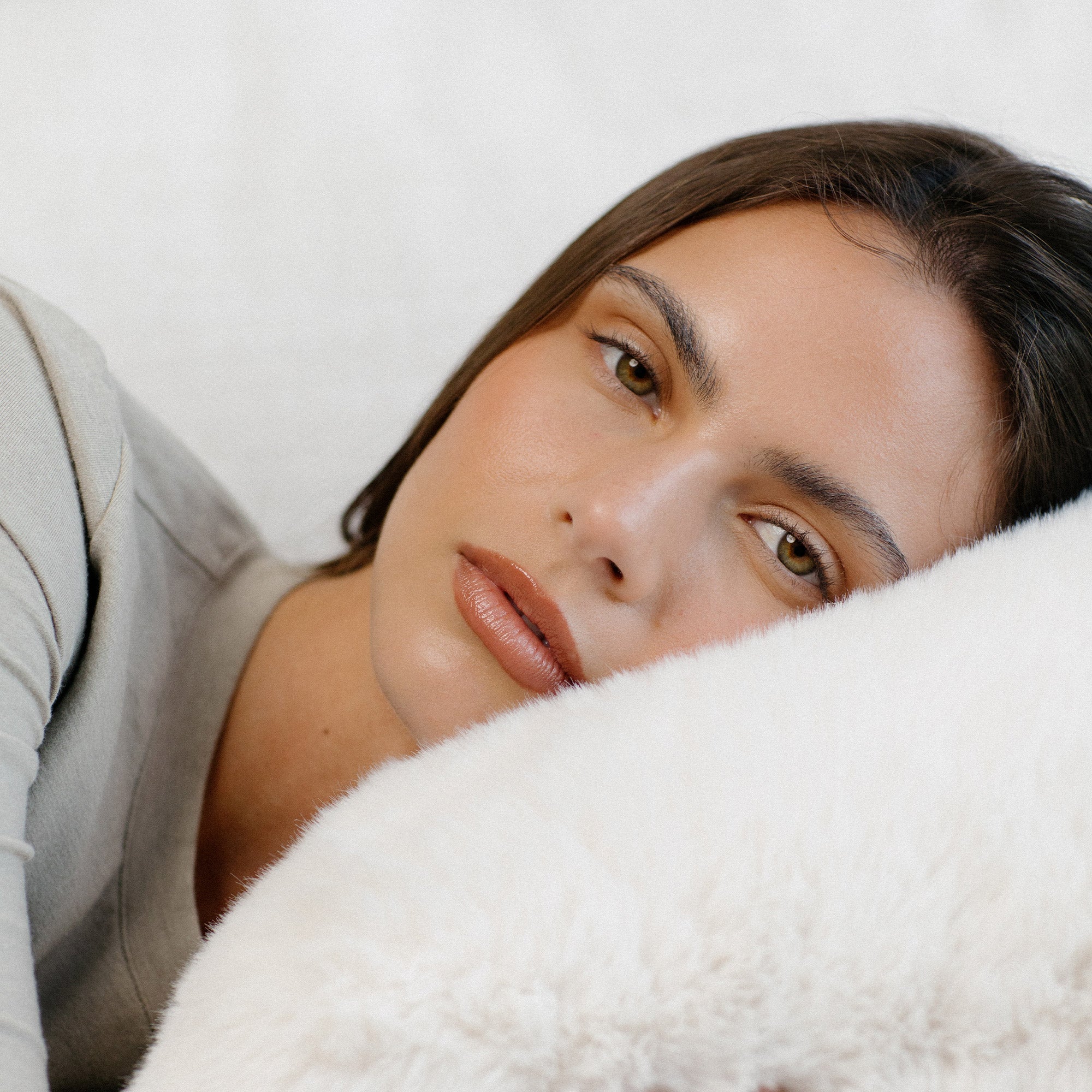 Creamy Cloud Luxe Pillow